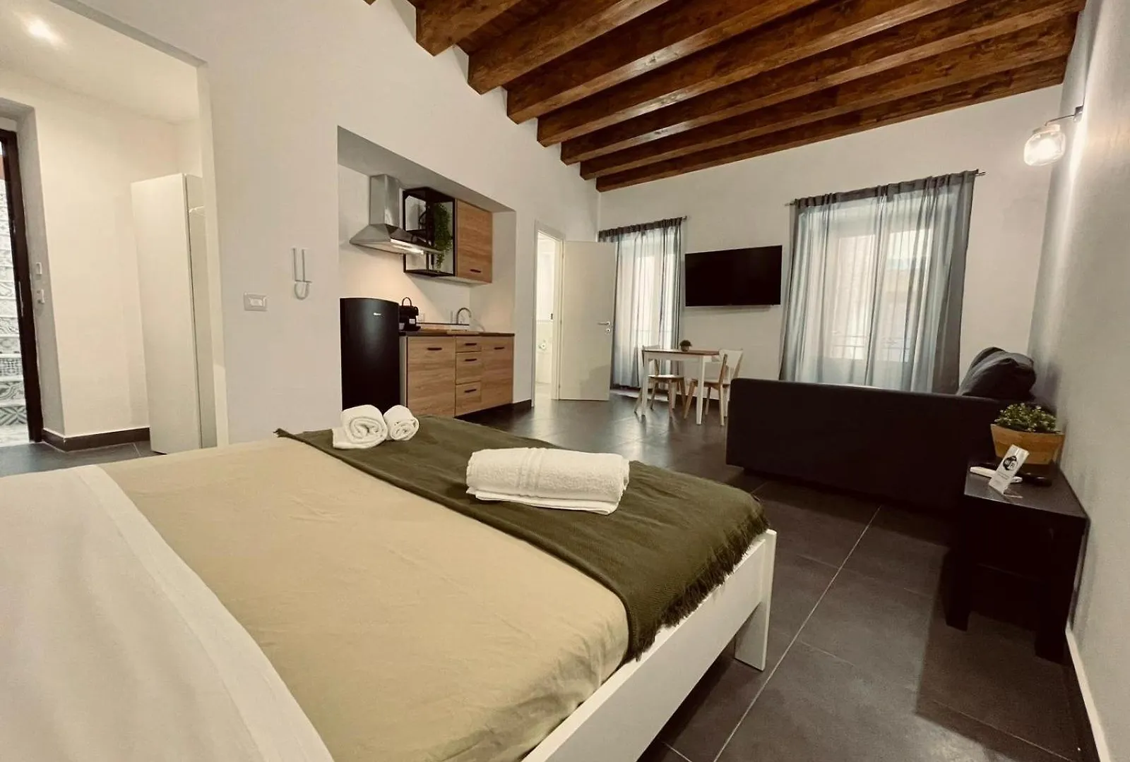 Palermo Inn Boutique Hotel